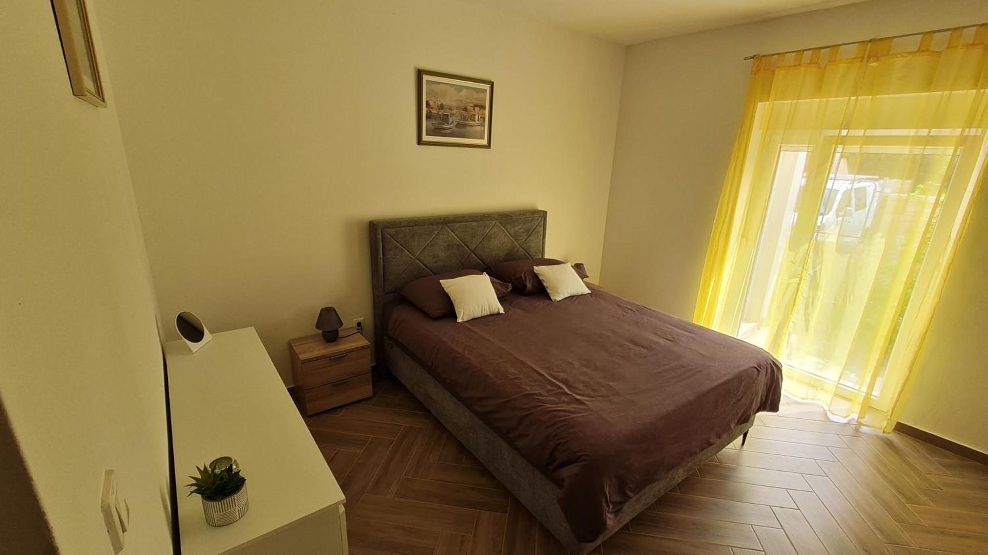Apartament Lovmar *